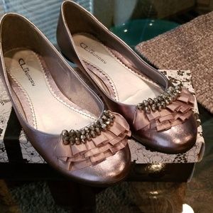 Chinese Laundry Flats 8M